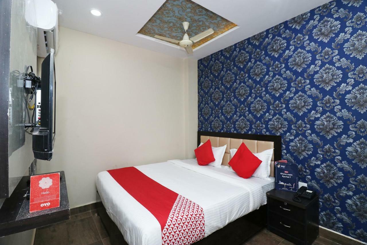 Collection O 23139 Natraj Inn Bénarès Extérieur photo